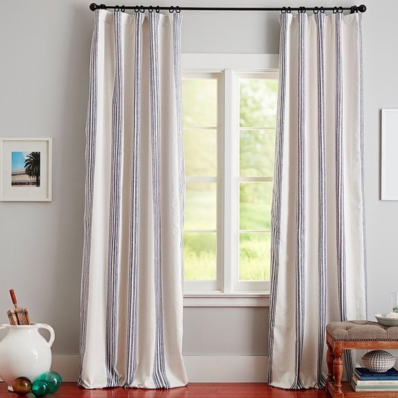 💙 NWT Pottery Barn Riviera Stripe Blackout Curtain 50 X 96 💙 - Picture 2 of 4